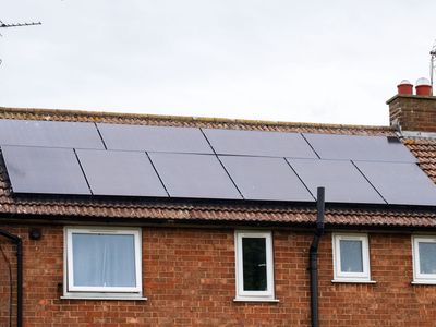 A Warmer, Lower-Cost Home: Laura’s Story of Rooftop Solar